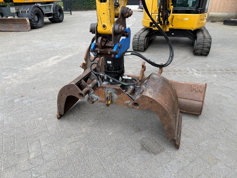 Mini-pelle Caterpillar 303.5E CR diesel 3,58T – 2017 – 3 948 h – 3 godets et grappin – Image 3