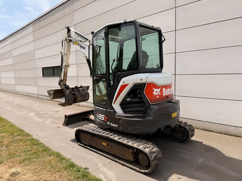 Mini-pelle Bobcat E35z diesel 2019 – 1 599 h – 3 499 kg – 3 godets – Image 12