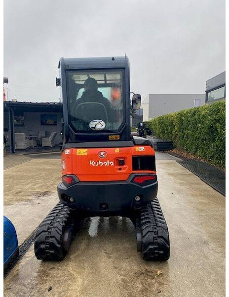 Mini-pelle Kubota U27-4 2017 cabine – 2 665 kg, 1 960 h, attache rapide hydraulique et 3 godets – Image 14
