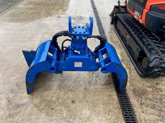 Mini-pelle Kubota U27-4 2017 cabine – 2 665 kg, 1 960 h, attache rapide hydraulique et 3 godets – Image 13