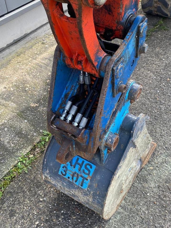 Mini-pelle Kubota U27-4 Diesel 2021 – Cabine climatisée, 2 590 kg, 1 225 h, et 3 godets – Image 13
