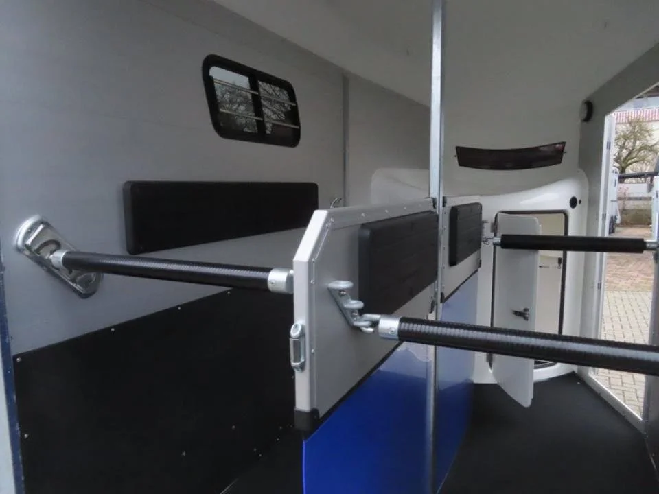 Van chevaux Böckmann Portax SKA 2 places – PTAC 2 400 kg – Charge utile 1 478 kg – Aluminium – Image 9