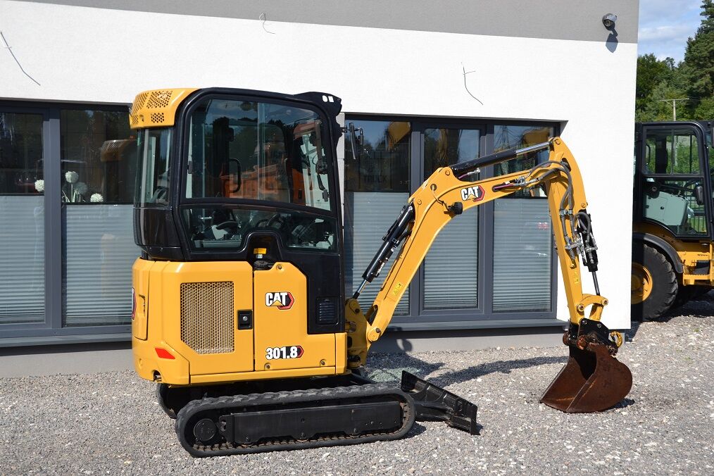 Mini-pelle Cat 301.8 diesel 2T – 2021 – 1 900 h – 3 godets – BTP – Image 9