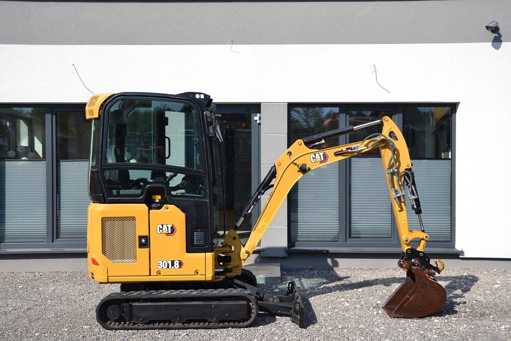 Mini-pelle Cat 301.8 diesel 2T – 2021 – 1 900 h – 3 godets – BTP – Image 8