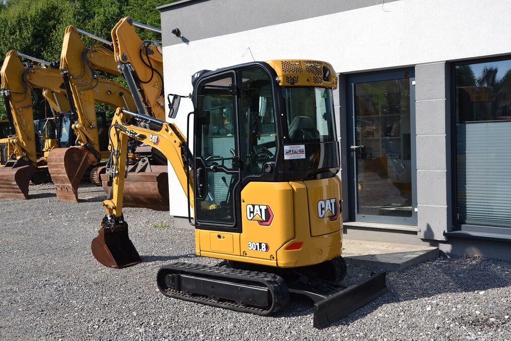 Mini-pelle Cat 301.8 diesel 2T – 2021 – 1 900 h – 3 godets – BTP – Image 14
