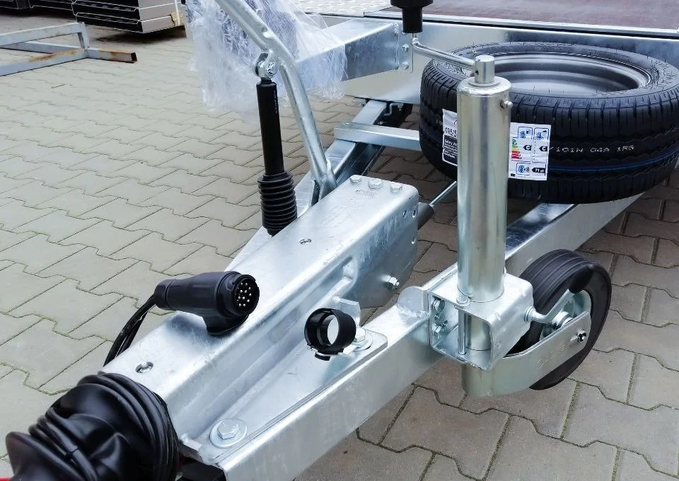 Remorque porte-engins Besttrailers BEST 3 essieux – PTAC 3 500 kg – Charge utile 2 690 kg – Plateau 5,5 × 2,1 m – Image 8