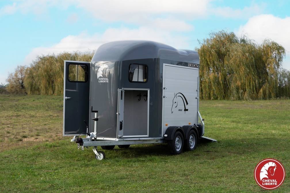 Van chevaux Liberté Gold Origins Aluline 2 places – PTAC jusqu’à 2 000 kg