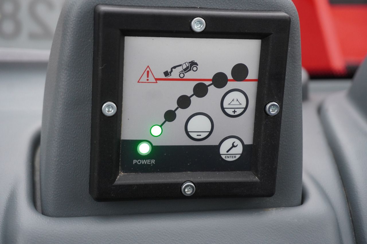 Chariot télescopique Faresin 7.30C Classic 55 Diesel 2020 – 3 000 kg, 7 m, 550 h, 4x4 – Image 4
