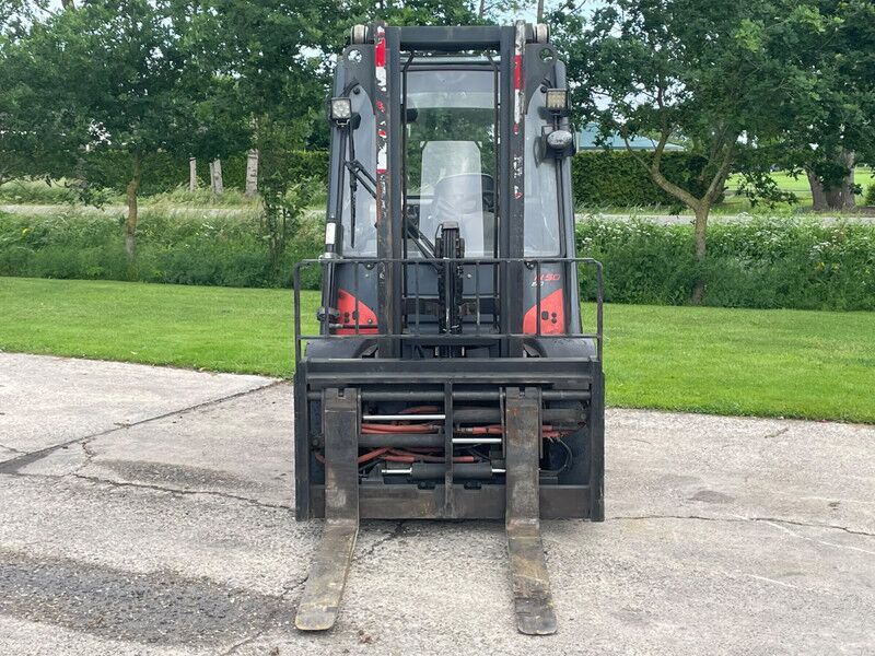 Chariot élévateur diesel Linde H50D 5 t – 2014, cabine fermée, positionneur de fourches – Image 18