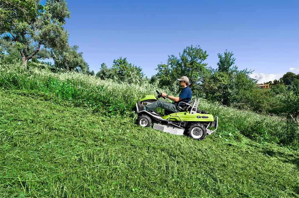 Débroussailleuse autoportée Grillo Climber 7.18 Essence Hydrostatique – Coupe 85 cm – Image 2