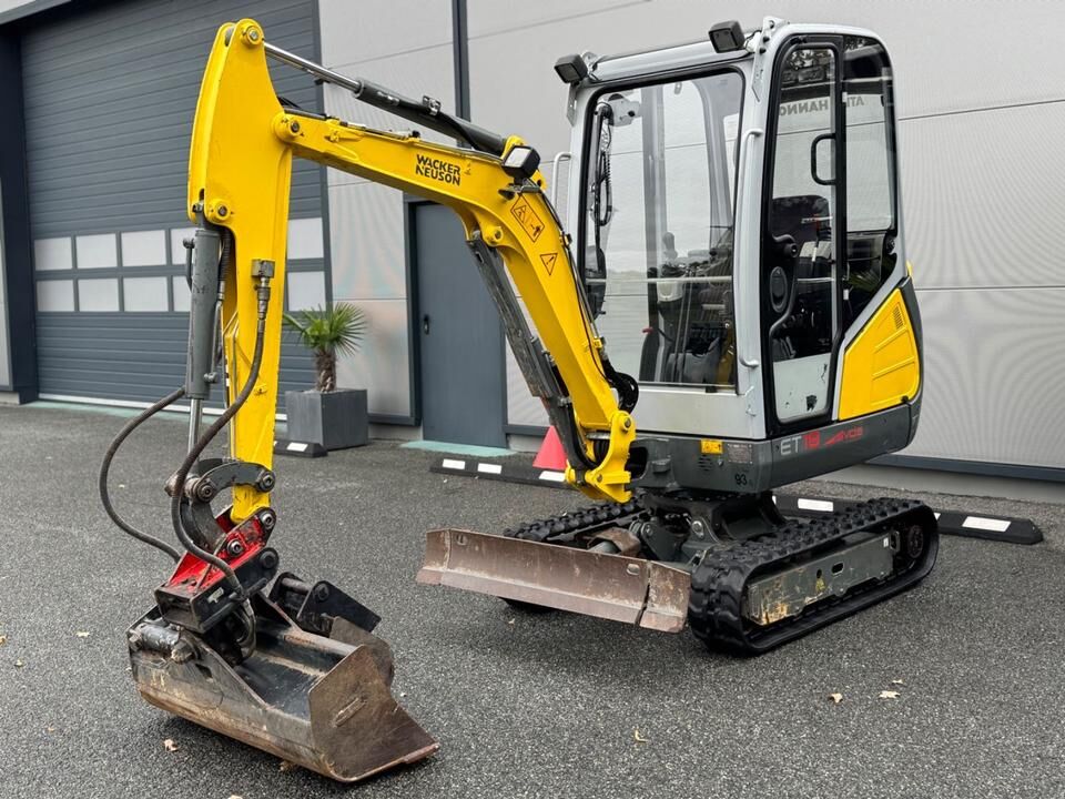 Mini-pelle Wacker Neuson ET18 VDS 2013 – 2 395 h – 13,2 kW – Attache rapide – 3 godets – Image 24