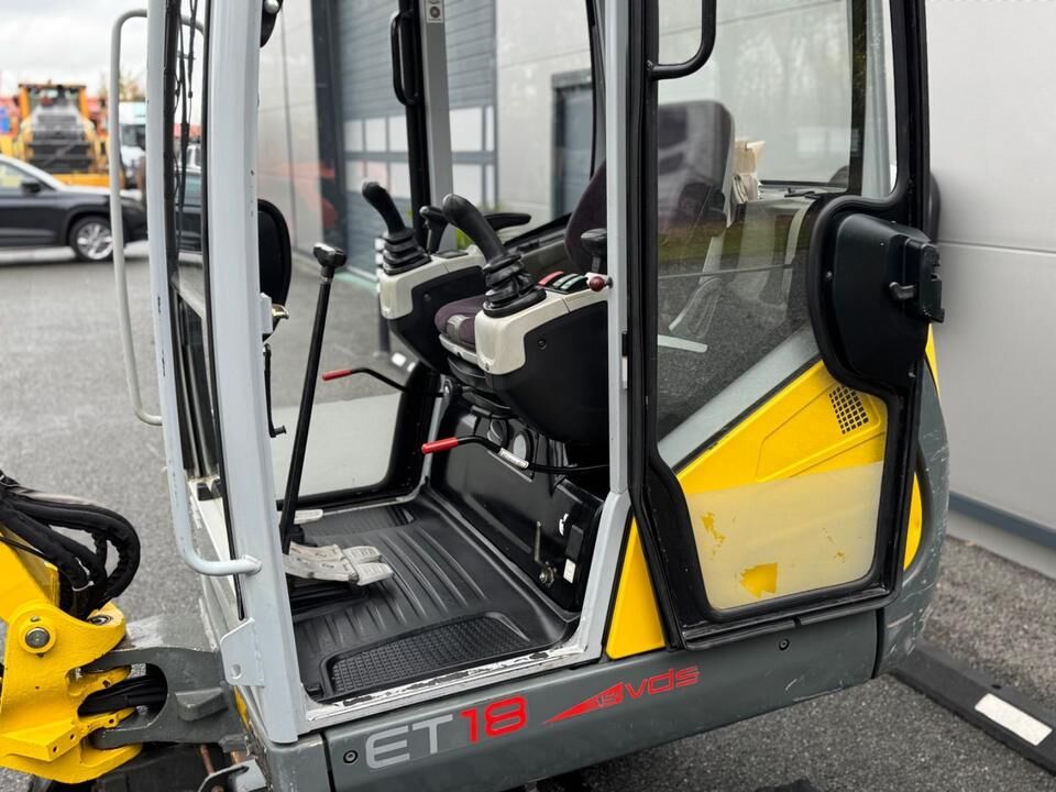 Mini-pelle Wacker Neuson ET18 VDS 2013 – 2 395 h – 13,2 kW – Attache rapide – 3 godets – Image 12