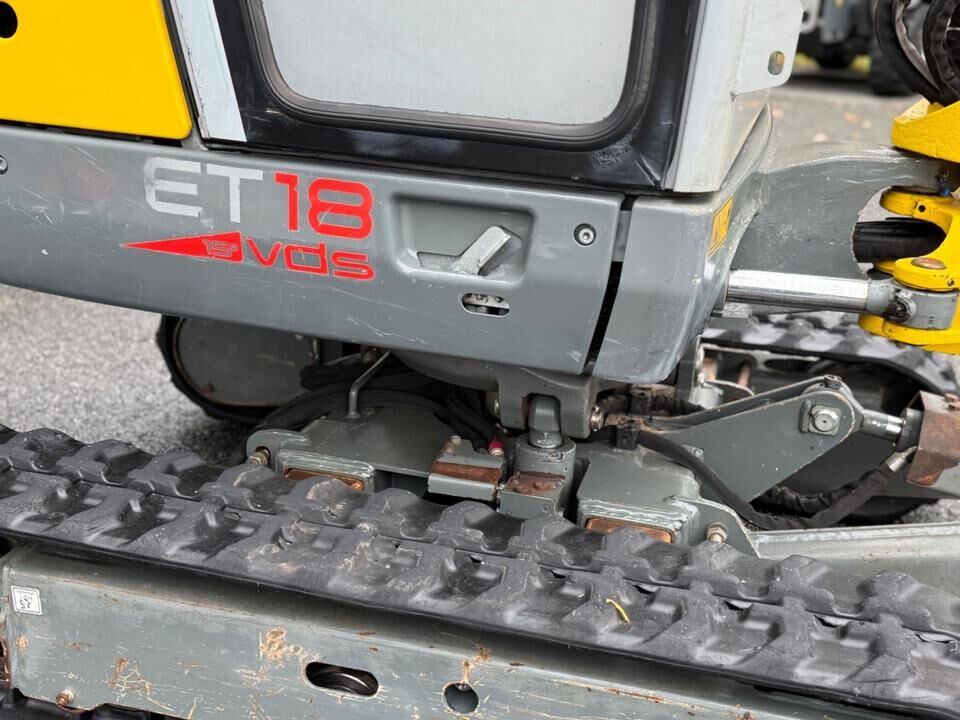 Mini-pelle Wacker Neuson ET18 VDS 2013 – 2 395 h – 13,2 kW – Attache rapide – 3 godets – Image 3