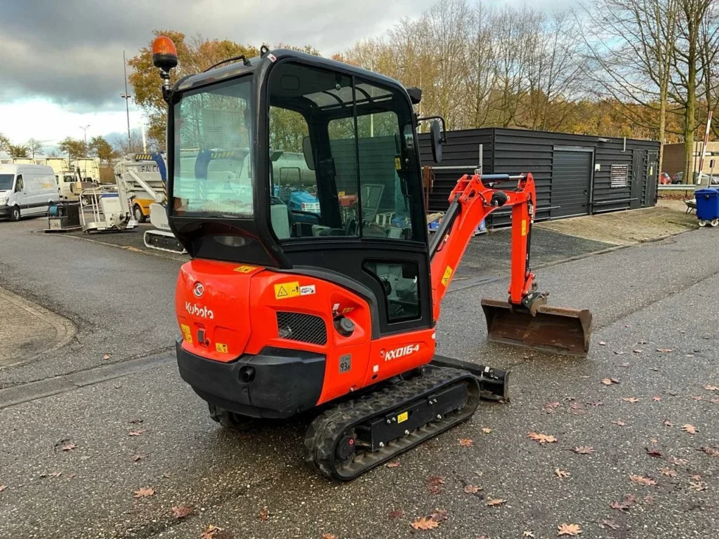Mini-pelle Kubota KX016-4 diesel 1,62 t – 3 godets – TP
