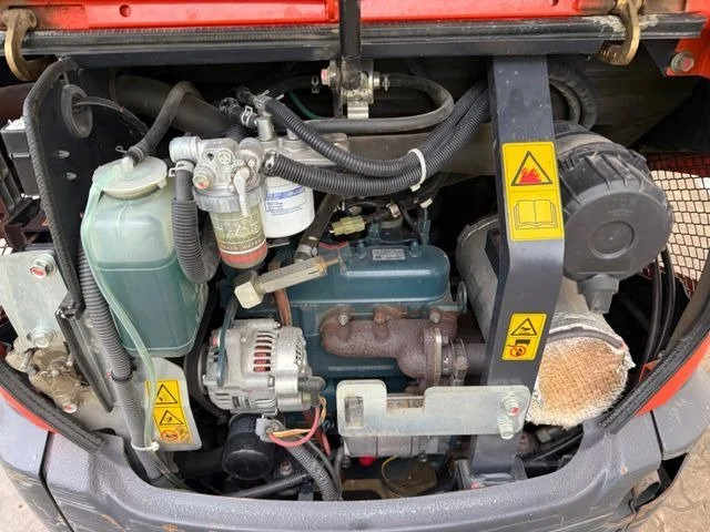 Mini-pelle Kubota KX016-4 diesel 1 615 kg – 2019 – 957 h – Cabine équipée – Image 2