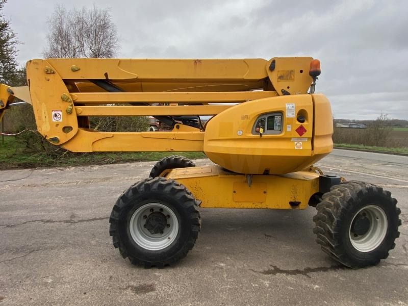 Nacelle articulée diesel Manitou 160 ATJ 4x4 – Hauteur de travail 16 m, déport 8,30 m – Image 12