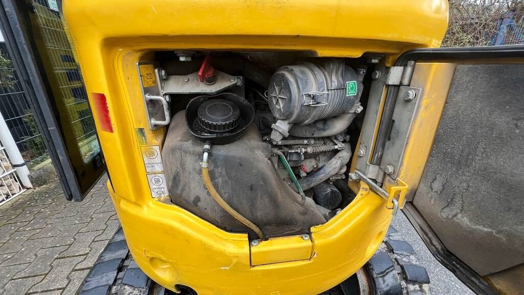 Mini-pelle Komatsu PC16R-3HS Diesel 2019 – 1 770 kg, 1 384 h, 3 godets – Image 6