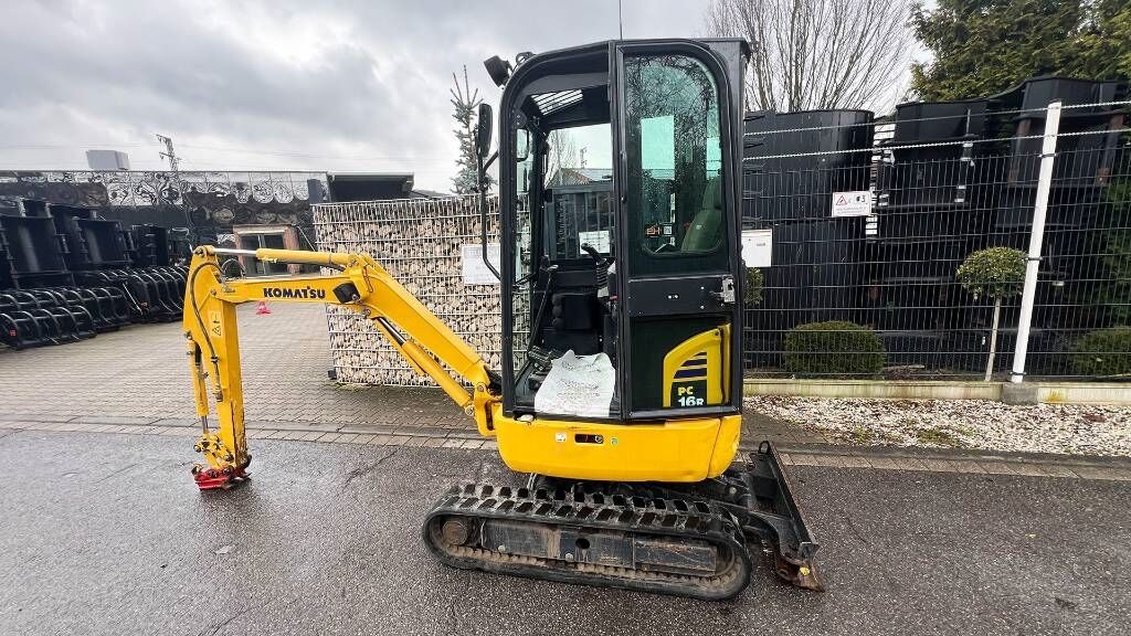 Mini-pelle Komatsu PC16R-3HS Diesel 2019 – 1 770 kg, 1 384 h, 3 godets – Image 2