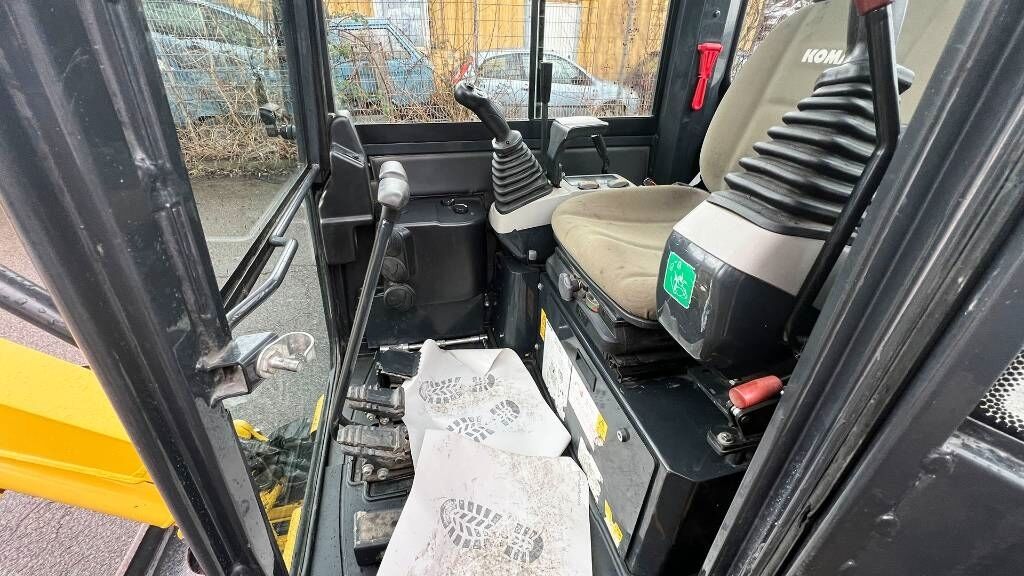 Mini-pelle Komatsu PC16R-3HS Diesel 2019 – 1 770 kg, 1 384 h, 3 godets – Image 11