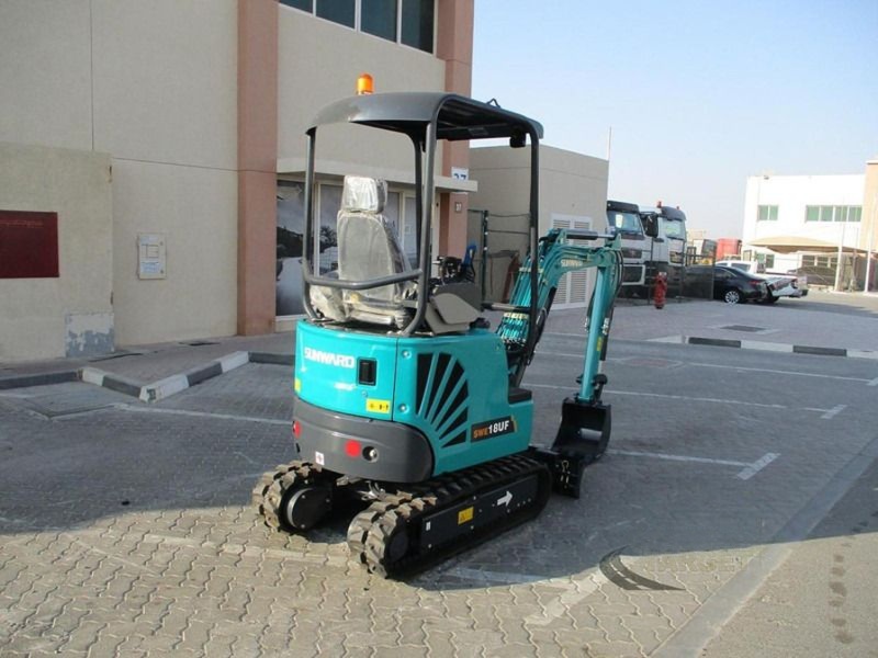 Mini-pelle SUNWARD SWE18UF 1,88T – diesel 19 CV – Compacte et performante – Image 2