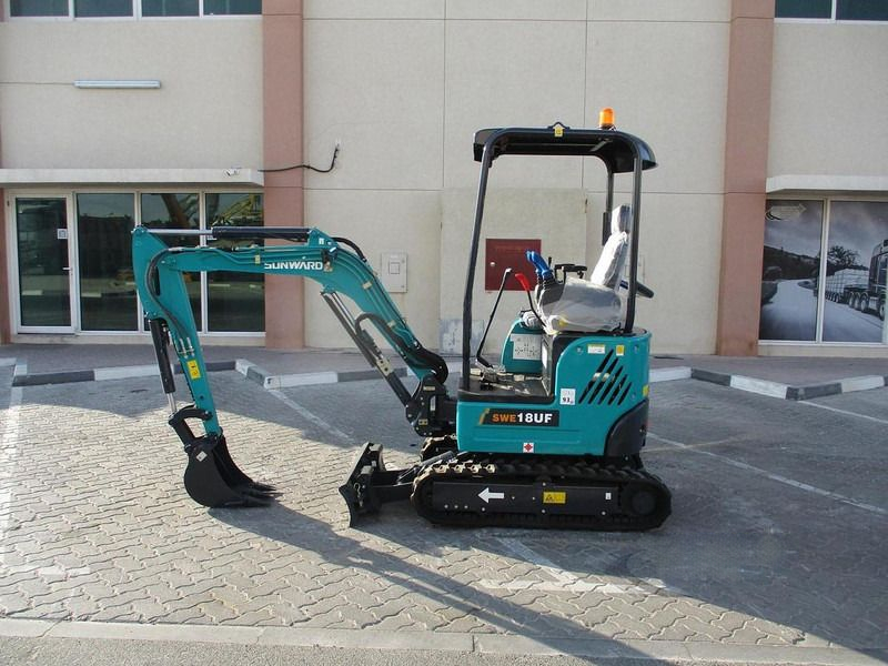 Mini-pelle SUNWARD SWE18UF 1,88T – diesel 19 CV – Compacte et performante – Image 6