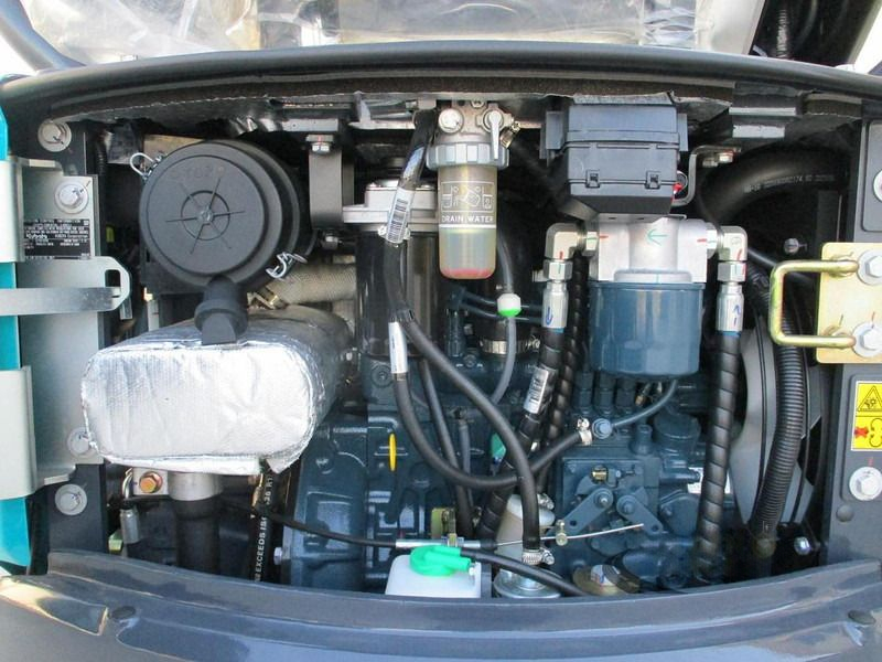 Mini-pelle SUNWARD SWE18UF 1,88T – diesel 19 CV – Compacte et performante – Image 5