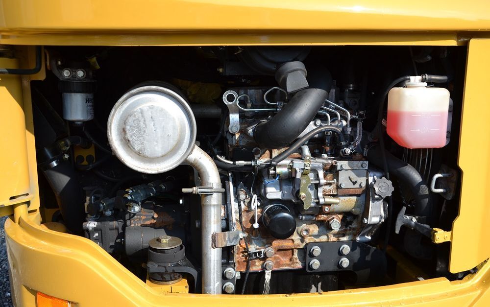 Mini-pelle Caterpillar 302.5C diesel avec cabine – 2010 – 4 900 h – 3 godets – Image 4