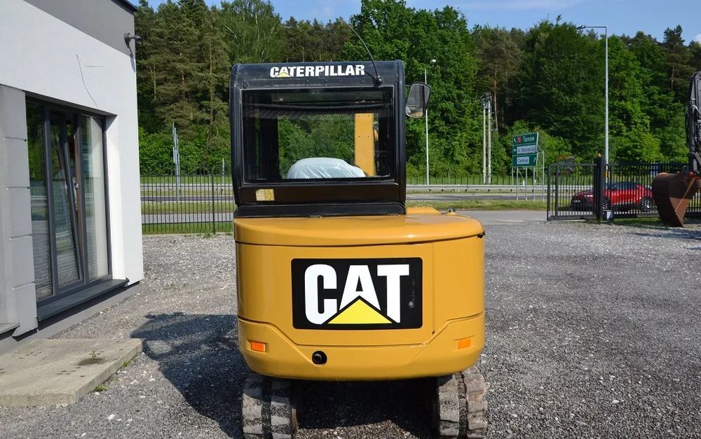 Mini-pelle Caterpillar 302.5C diesel avec cabine – 2010 – 4 900 h – 3 godets – Image 11