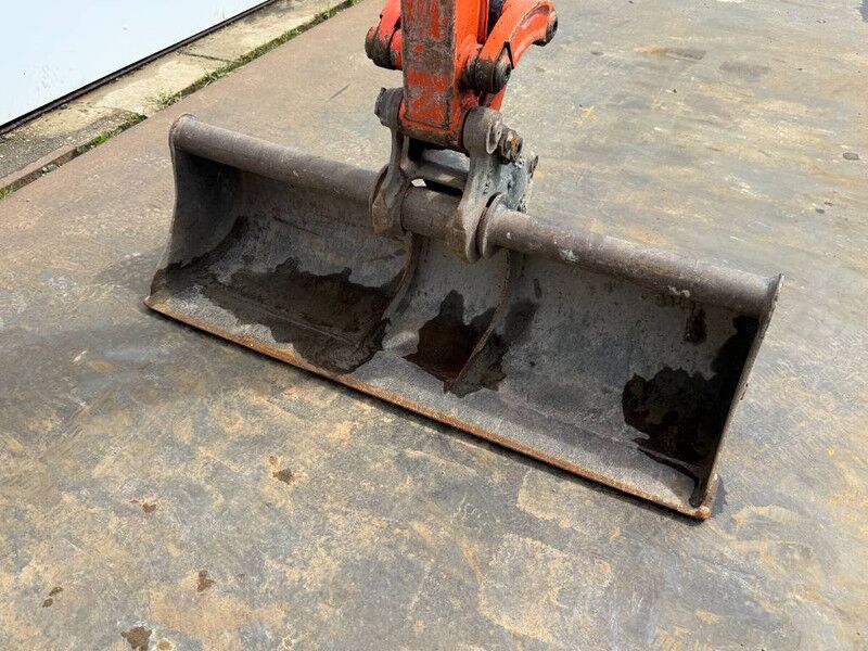 Mini-pelle Kubota U17-3 2022 – 1,12T, 776 h, voie variable hydraulique – Image 8