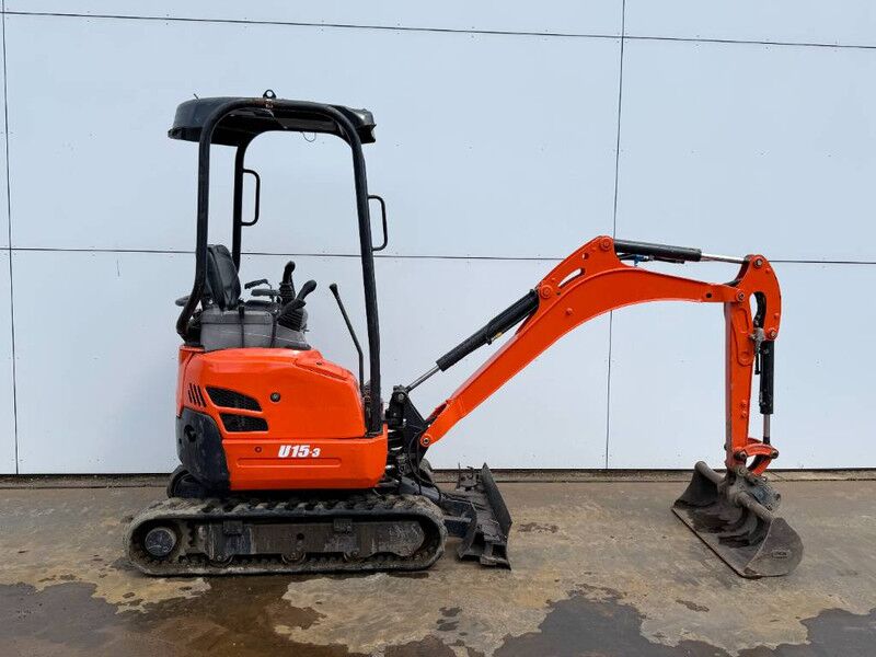 Mini-pelle Kubota U17-3 2022 – 1,12T, 776 h, voie variable hydraulique – Image 16