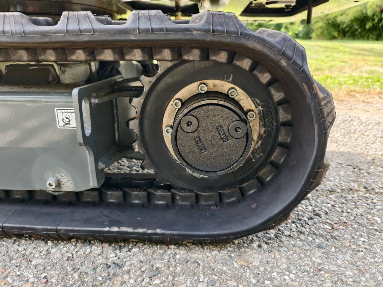 Mini-pelle Wacker Neuson ET16 diesel 2026 – 1 625 kg – 10 h – Powertilt – 3 godets – Image 12