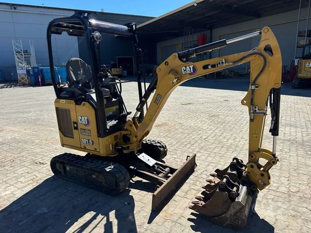 Mini-pelle Caterpillar CAT 301.5 diesel – 2021 – 3 godets – construction